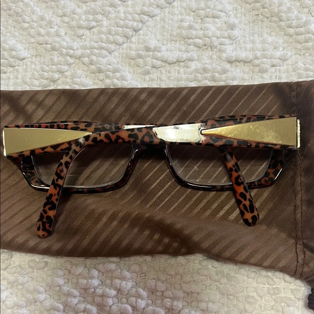 Tortoise Shell Eyeglasses with Case - Picture 2 of 2